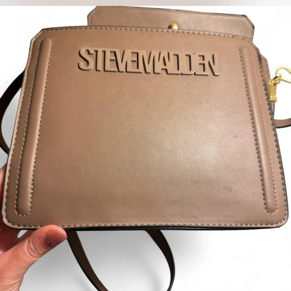 Steve Madden Bevelyn Mushroom Brown Purse - Picture 5 of 8